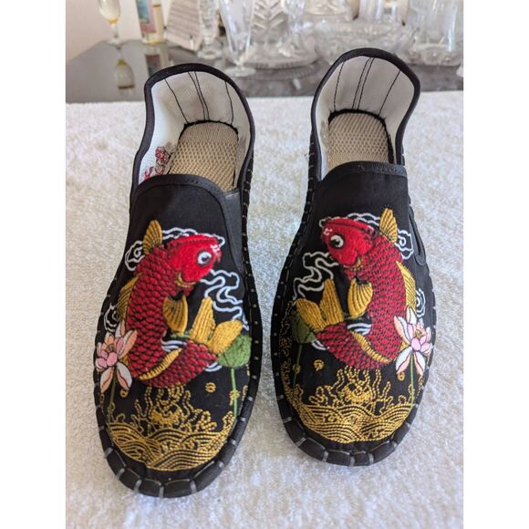Traditional pattern opera embroidered myth casual canvas loafer  Sz 40 - Picture 10 of 10